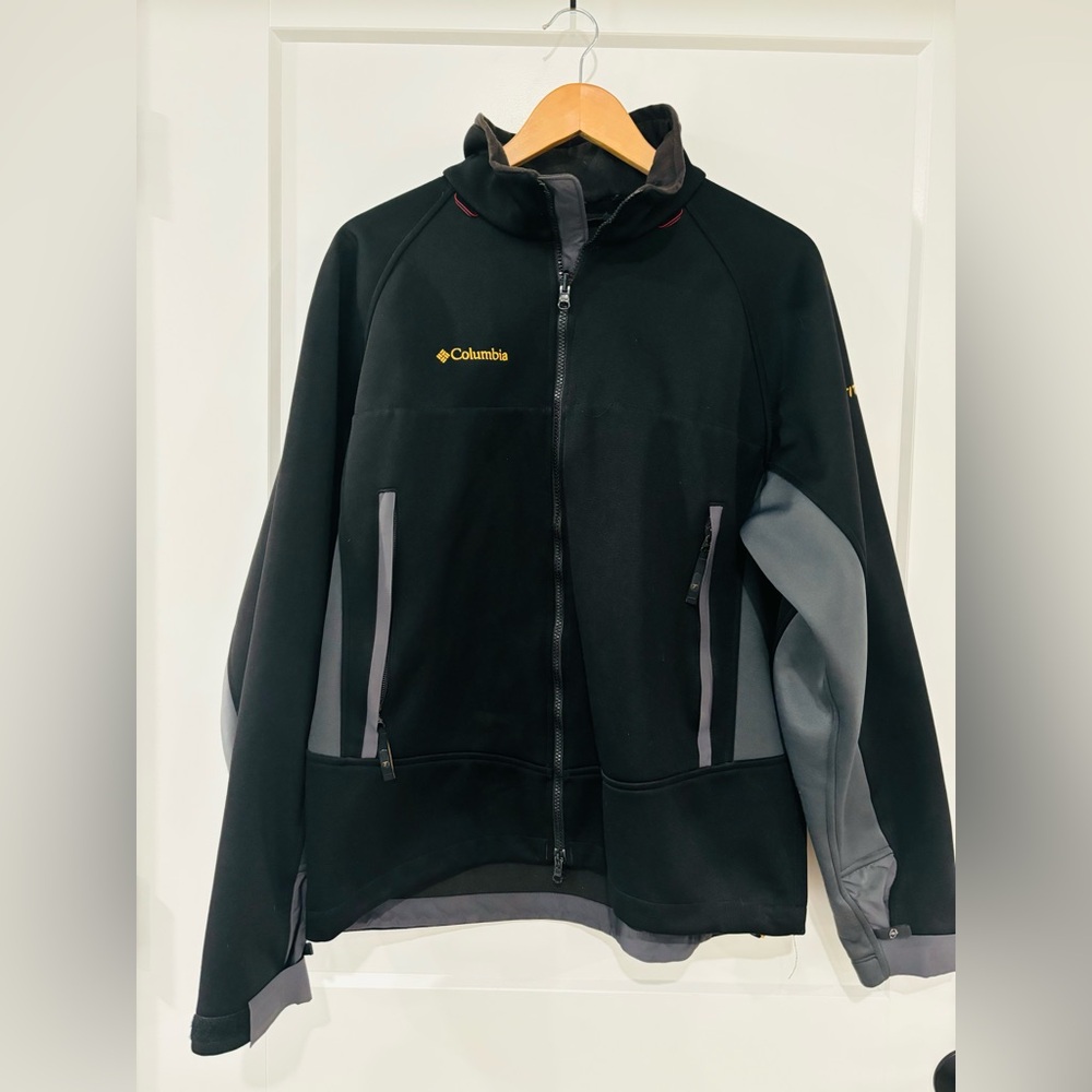 Columbia Zip Up